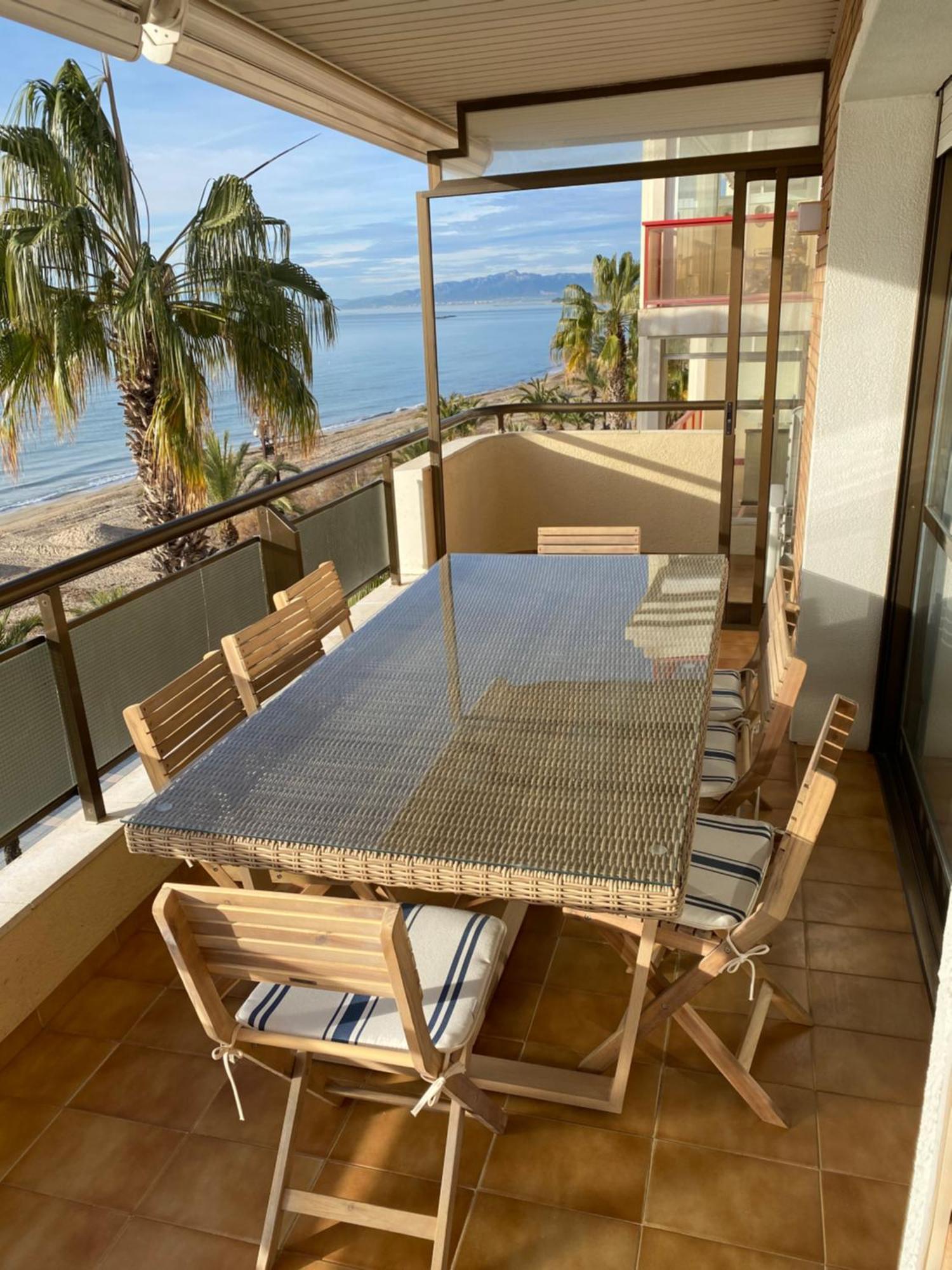 Apartamento Apartamento para 8 sobre el mar Salou Exterior foto