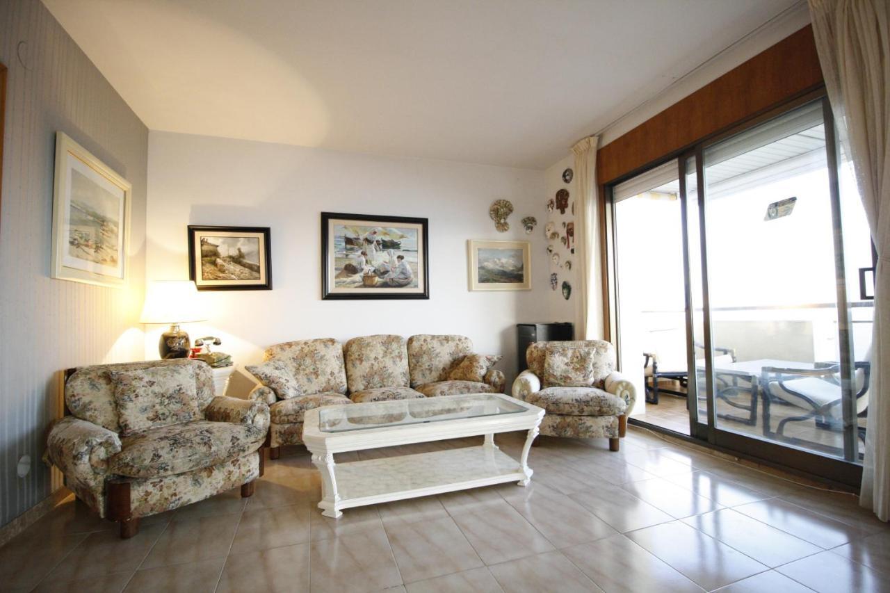 Apartamento Apartamento para 8 sobre el mar Salou Exterior foto