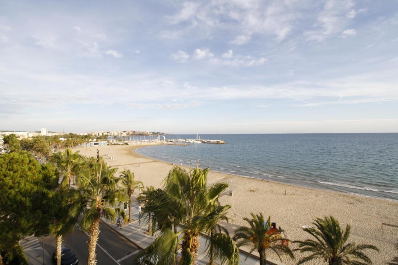 Apartamento Apartamento para 8 sobre el mar Salou Exterior foto
